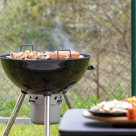 Piekny Koralowy W Lubkowie By Renters Prestige *
