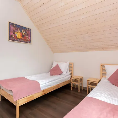 Apartman Piekny Koralowy W Lubkowie By Renters Prestige